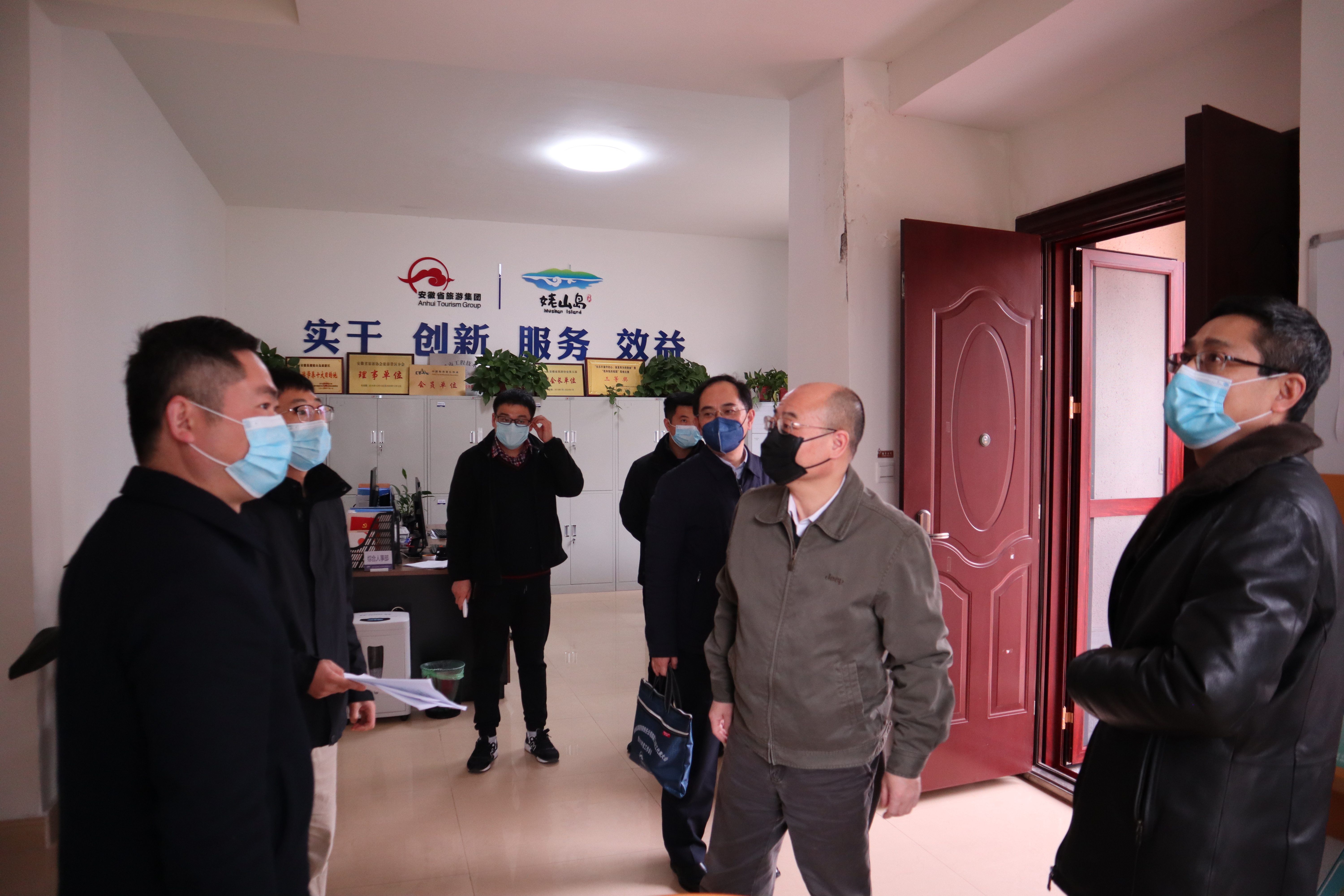 省拉斯维加斯9888集团总经理张辉一行到姥山岛拉斯维加斯9888发展公司调研复工复产及姥山岛项目推进工作